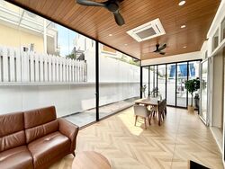 Highland Road (D19), Terrace #561033901